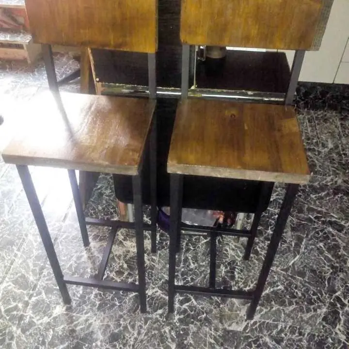 Barras y banquetas