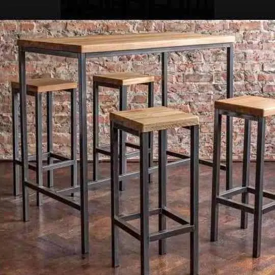 Juego de barra y 4 banquetas