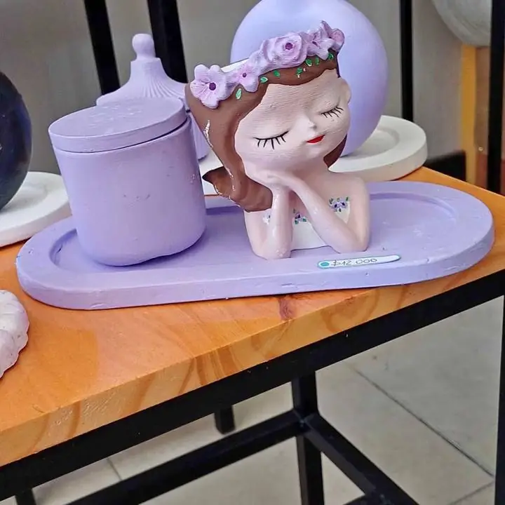 Floreros dona , decoración