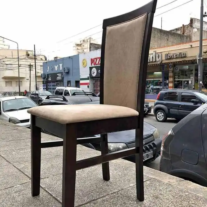 Sillas de madera tapizadas