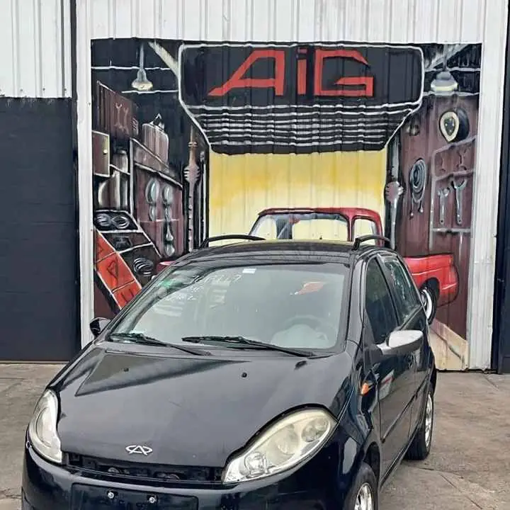 Chery face 5P 2010 negro