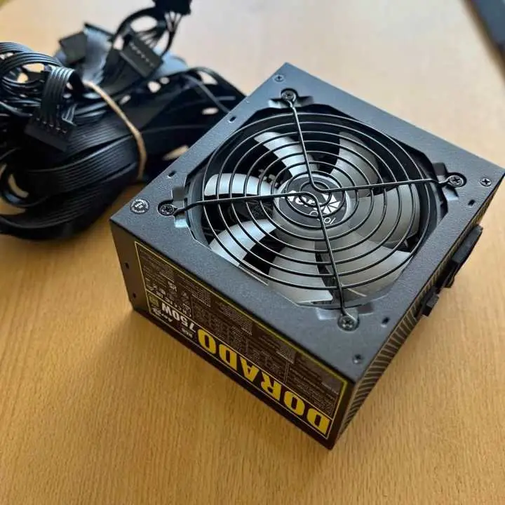 Fuente aero dorado 750w RGB