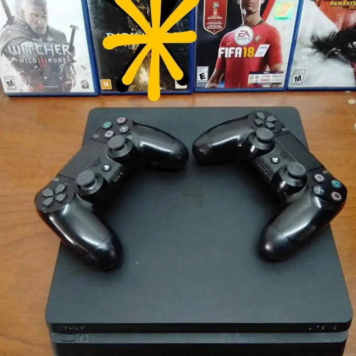 Ps4 CUH-2015A + 2 mandos originales