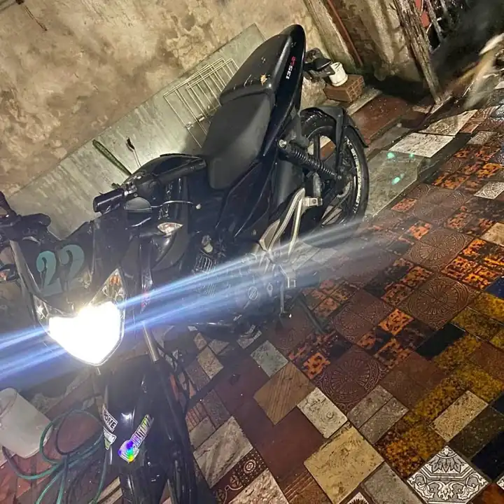 Rouser 135 ls