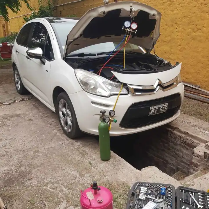 Aire acondicionado automotor recarga y reparaciones menores GL car esthetic