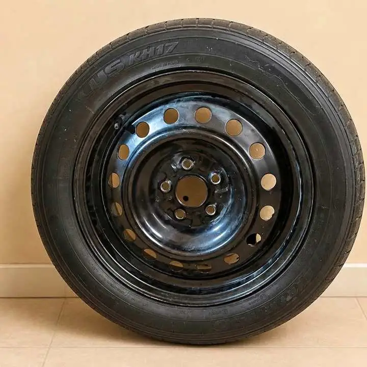Rueda usada 215 x 50 Rodado 17 impecable