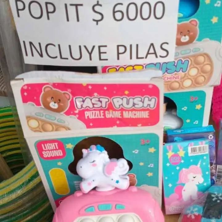 Juguete popit con pilas
