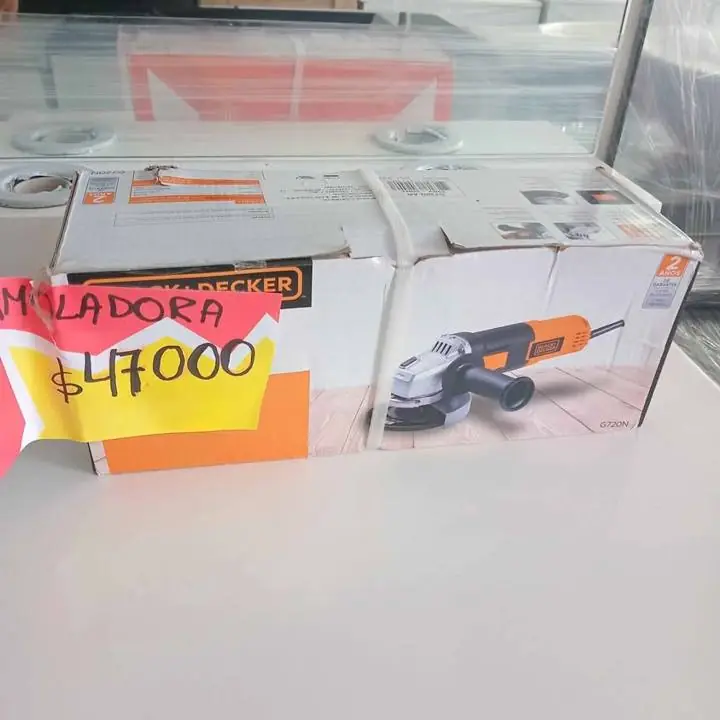 Amoladora black and decker en caja