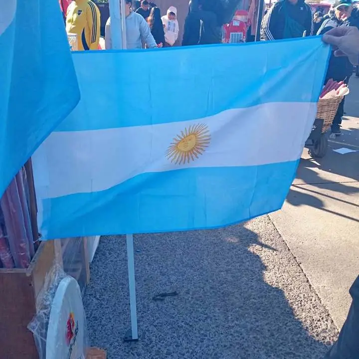 Bandera argentina $3.000 últimas