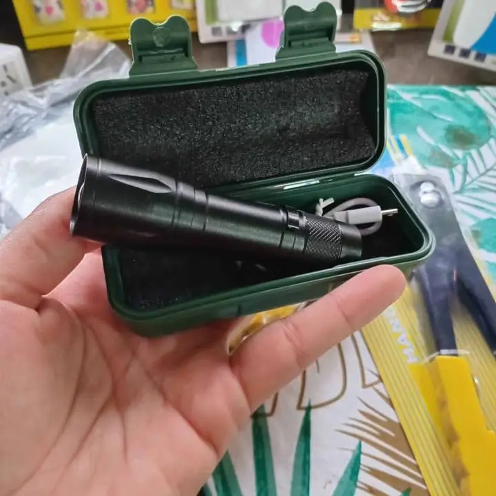 Linterna recargable mini