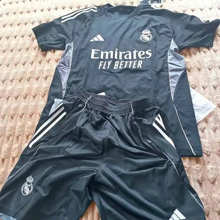 Conjunto negro emiratos