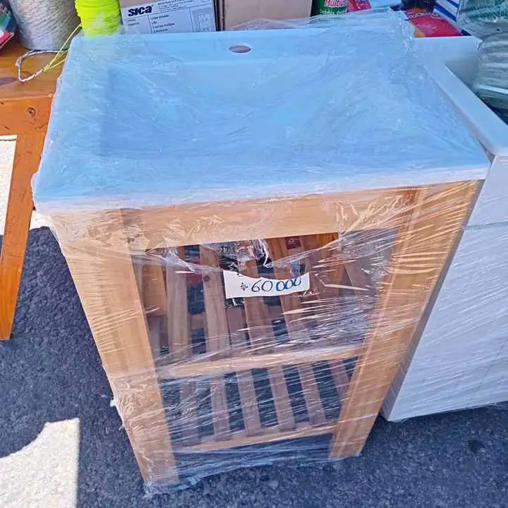 Liquidación total — últimos vanitorys a precio de regalo