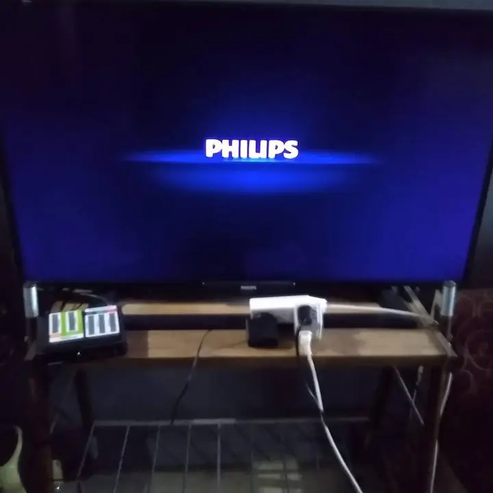 Led 42 inprescindible con control y mesita. Va con equipo de antina. Todo 35000$ Aprovéchalo.!