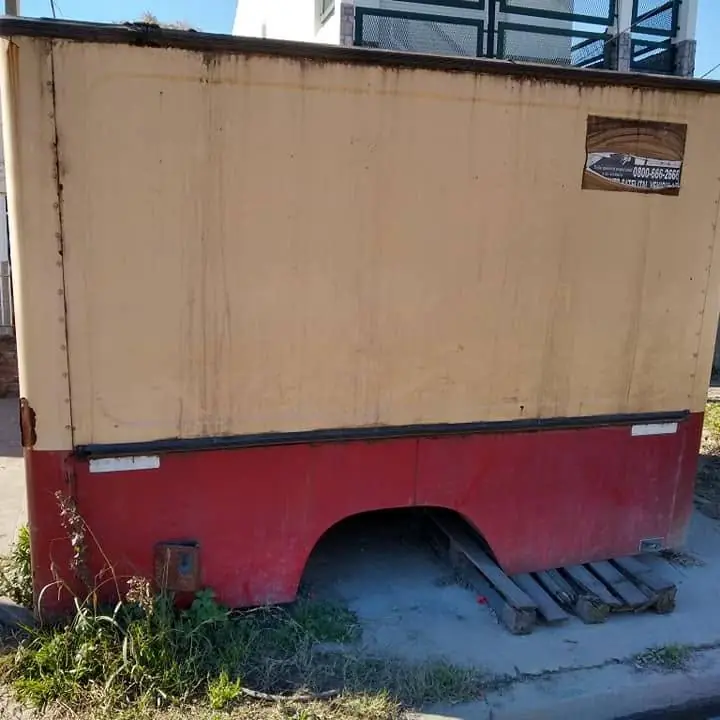 Caja para transportar alimentos ( Ford 350 )