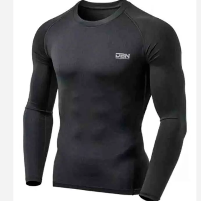 Ultimo combo a tan solo 25 mil camiseta termica xxL mas medias largas termicas y gorro ajustable