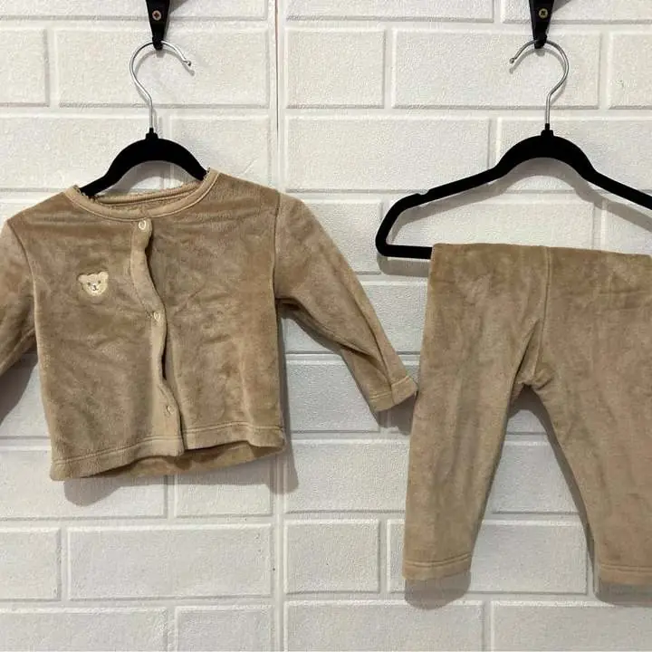 Conjunto plush primaveral
