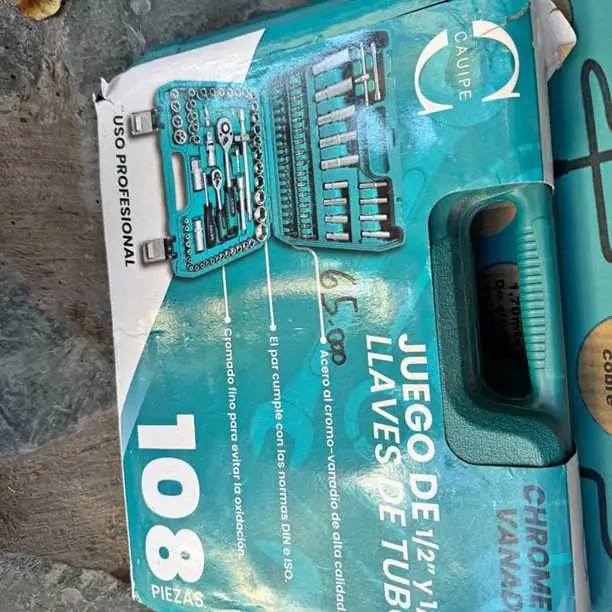 Caja de herramientas de 108 piezas