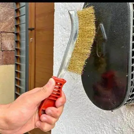 Cepillo de metal
