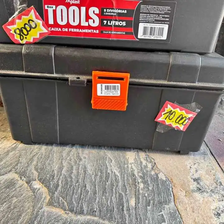 Caja de herramientas mediana