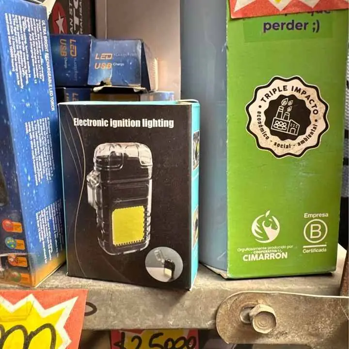 Entendedor con linterna