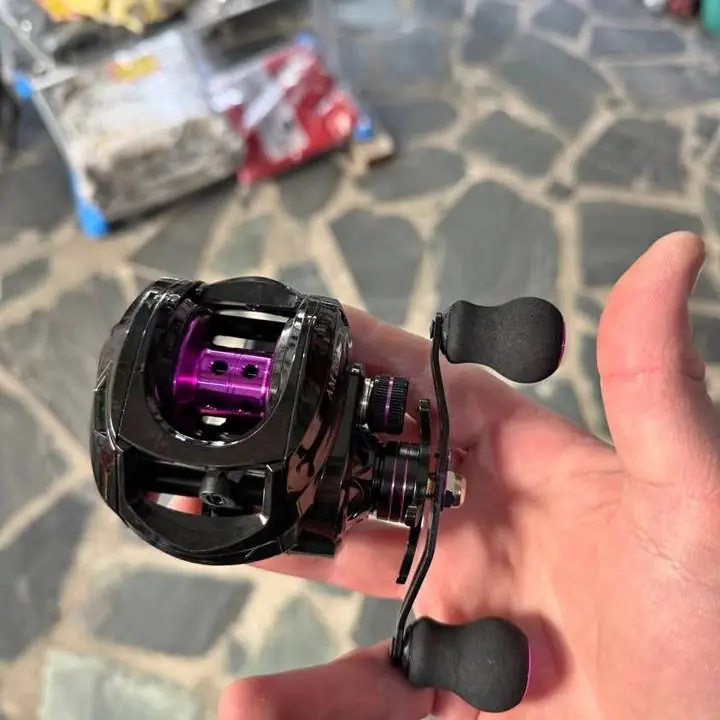 Reel huevito zurdo en oferta