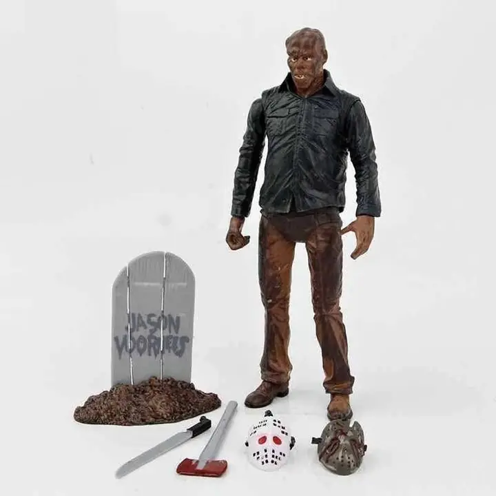 Jason Voorhees Figura 16cm en Bolsa Terror M4286
