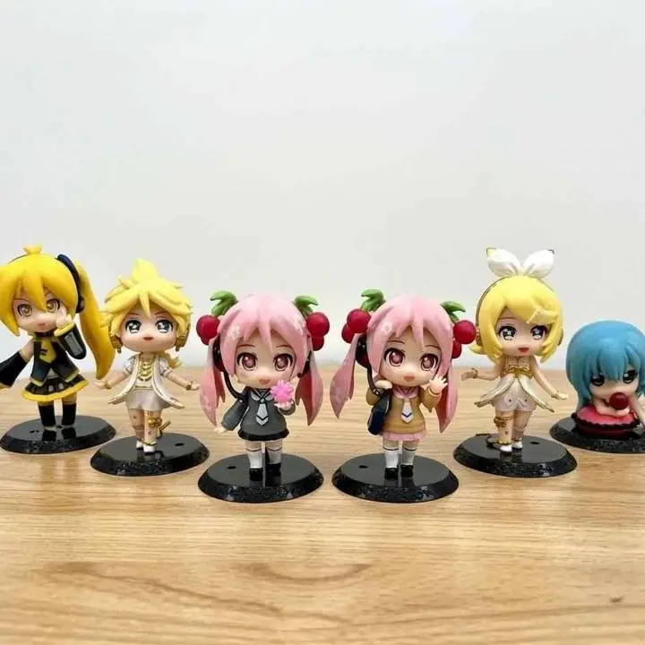 Hatsune Miku Set X 6 Figuras 6-11cm en Bolsa Anime Vocaloid M5150