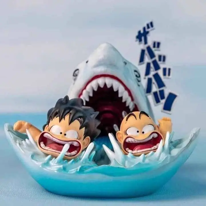Goku y Krilin Tiburón Figura Minidiorama 6cm en Caja Anime Dragon Ball D3253