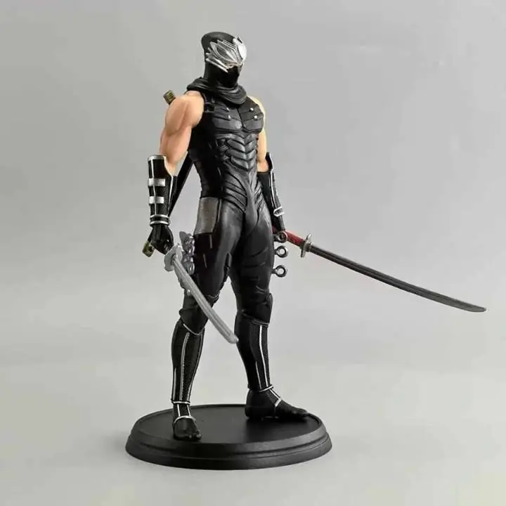 Figura Videojuego Ninja Gaiden Ryu Hayabusa 19cm con 2 Espadas 6 Kunais Y Base en Bolsa A5192