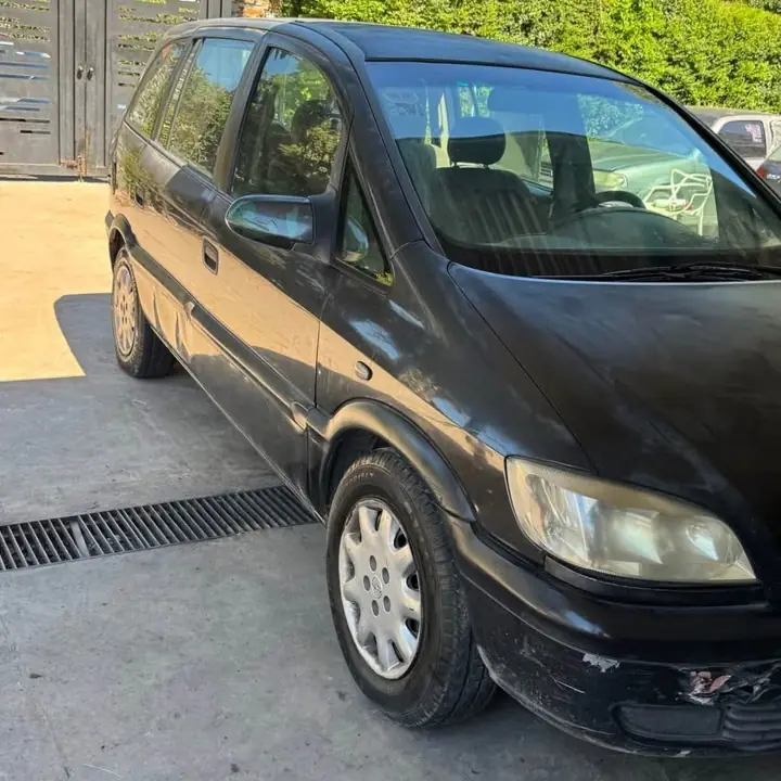 Remato zafira GNC tiene vtv y oblea de gnx vigente hasta fin de año