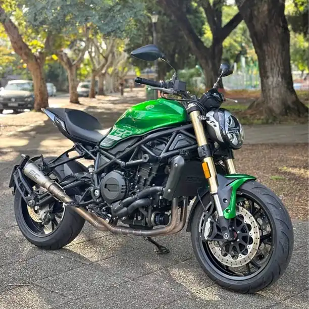 Benelli 752s kms 8.500usd