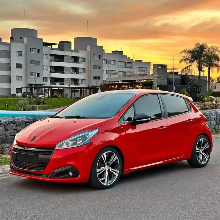 Peugeot 208 GT 1.6 THP AT km | 12.500 usd