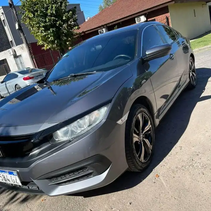 Vendo civic 2017 titular