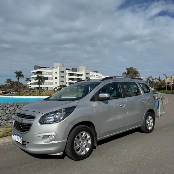 OFERTA Chevrolet Spin 2017 con GNC