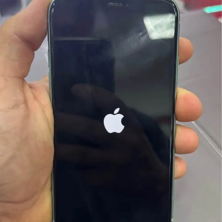 iPhone 11 de 64 gb (precio en dolares)