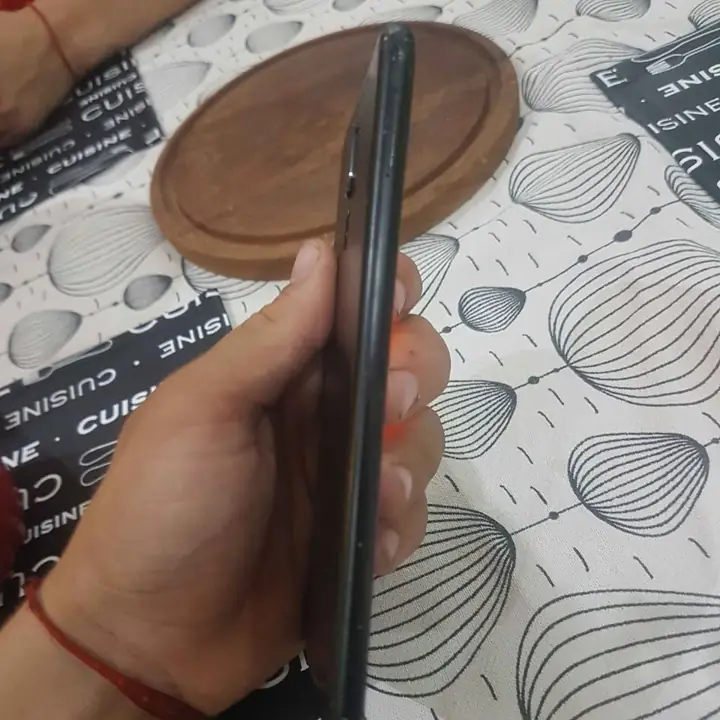 Vendo Huawei mate 10 lite Escuchó ofertas 64 de memoria interna 4 deram Panatalla astillada libre