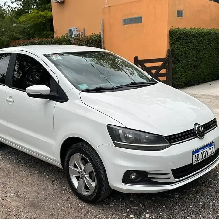 Vendo fox 2017 único dueño inmaculado