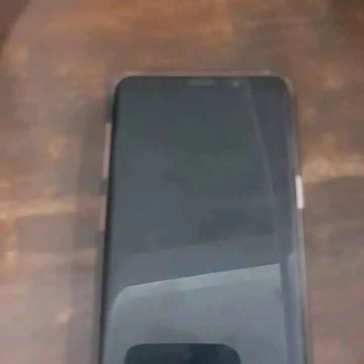 Samsung s9 libre ningún detalle se entrega con funda y cargador Escucho ofertas de contado
