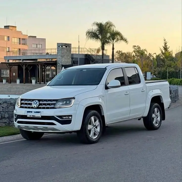 Volkswagen Amarok Highline 2.0 4x4 AT – KM | USD 26.500
