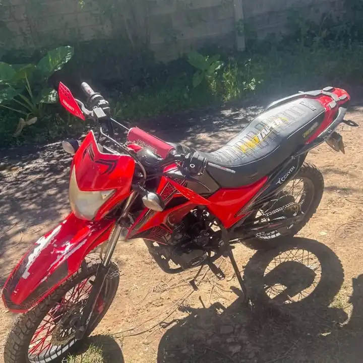 Vendo 150 modelo 2017 titular