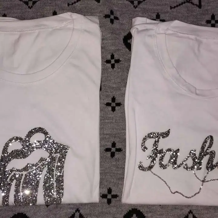 Remeras de strass