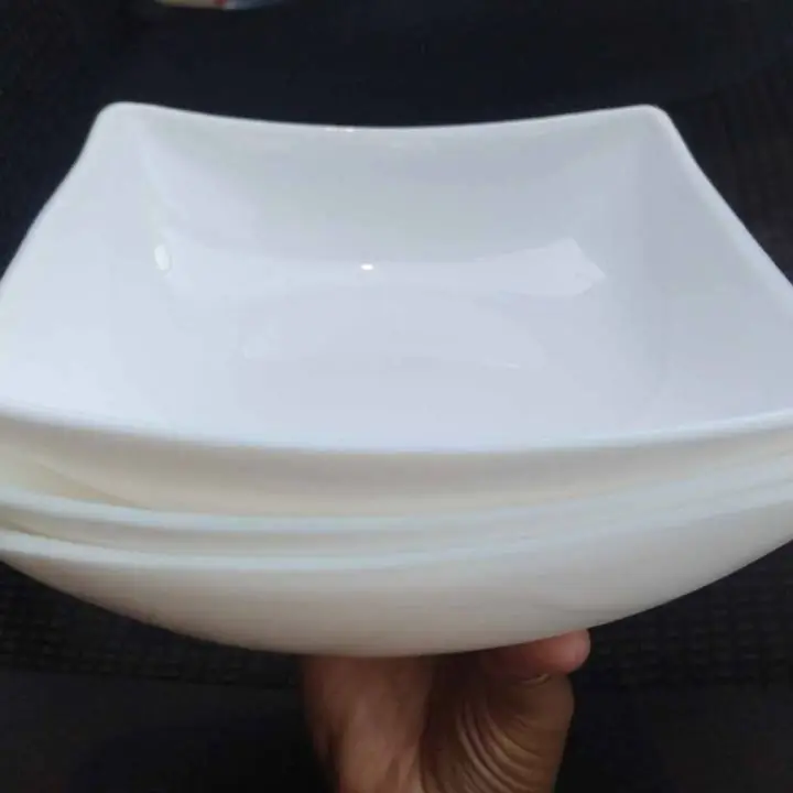 Platos de porcelana