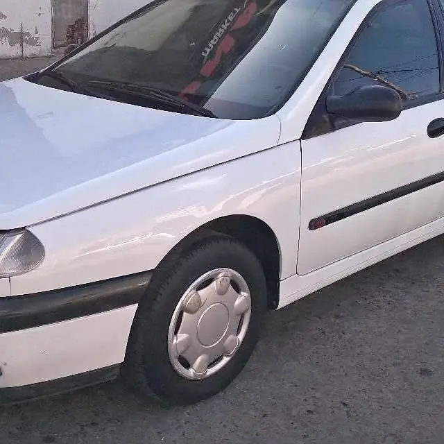 Renault laguna 2.2 diesel francés 70 mil km de fabrica pintura original titular al dia $7.500.000