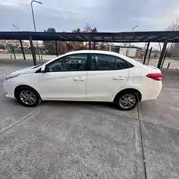Toyota yaris 2024 XLs km 49.000 U$17990