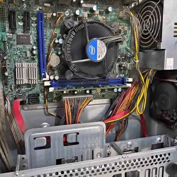 CPU I3 3220+ 4GB+ juegos+ freefire minecraft + Windows 11 garantia