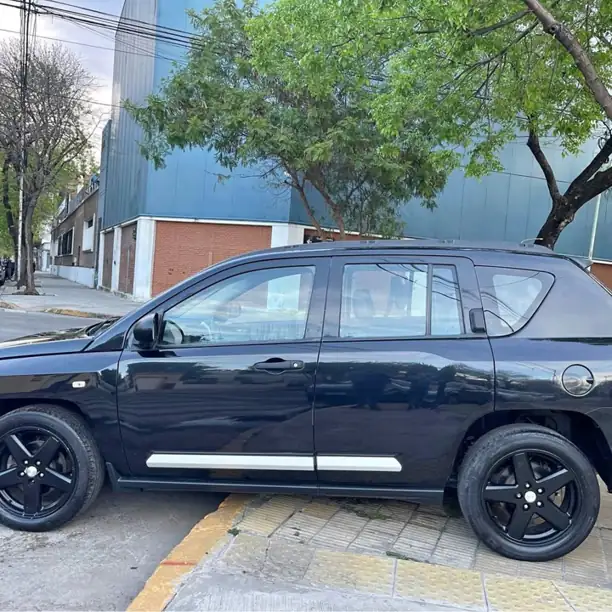 Vendo Jeep compass 2008 motor 2.4L – full full 4x4 • Caja automática • 220.000 km reales • Anda mu