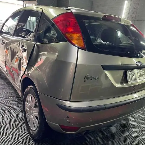 Vendo Ford focus ambiente 5 PUERTAS – AÑO 2009 Motor 1.6 nafta Andando muy bien Aire ac
