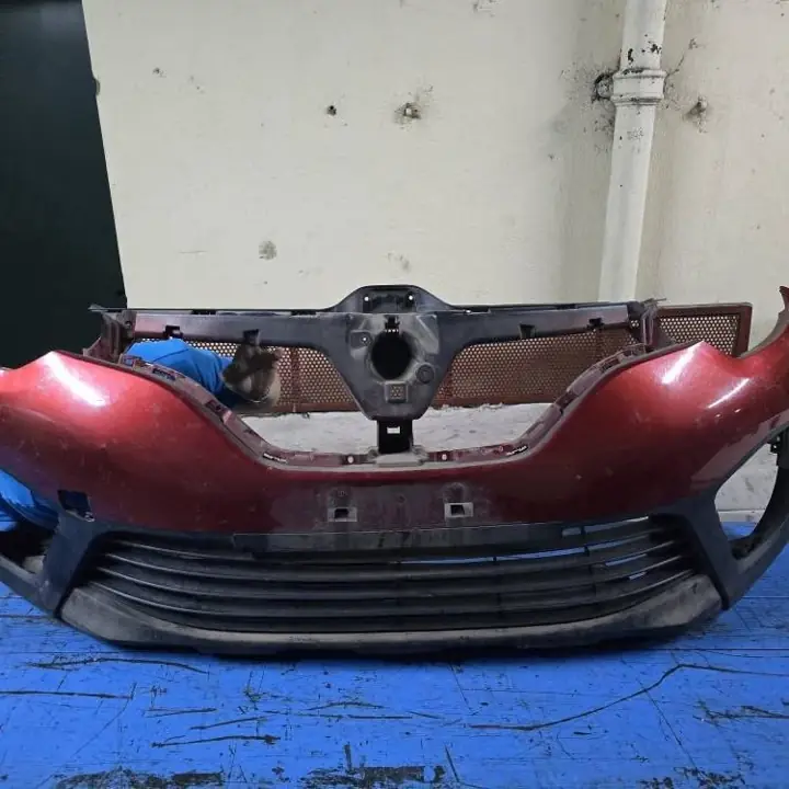 Paragolpe delantero Renault captur 2018