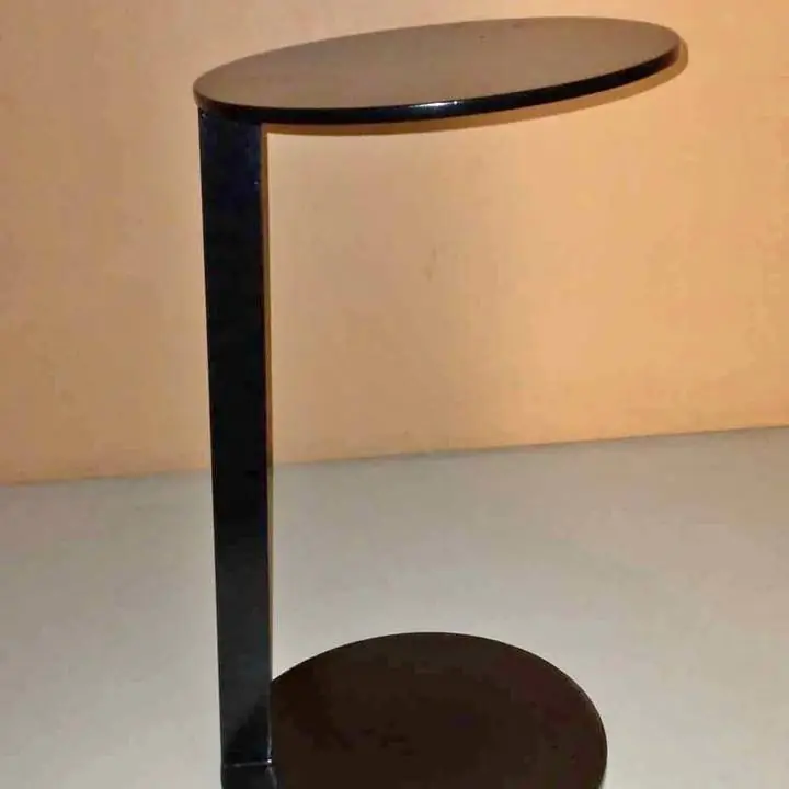Mesa de hierro Arrime