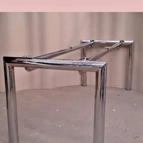 Base de mesa cromada desarmable